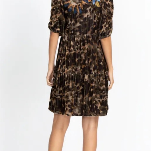 Floral Embroidered Midi Dress - Picture 9 of 9